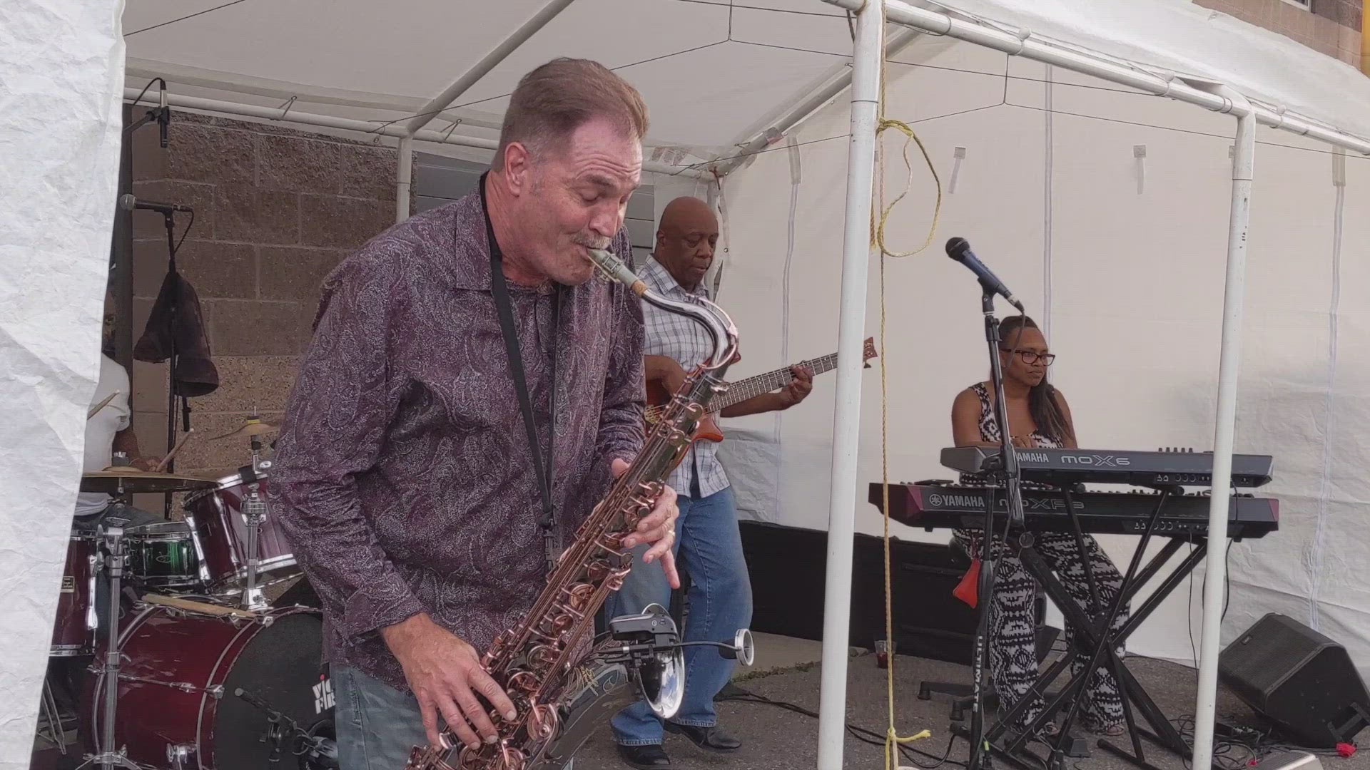 Steve Watts of Dotsero sax solo